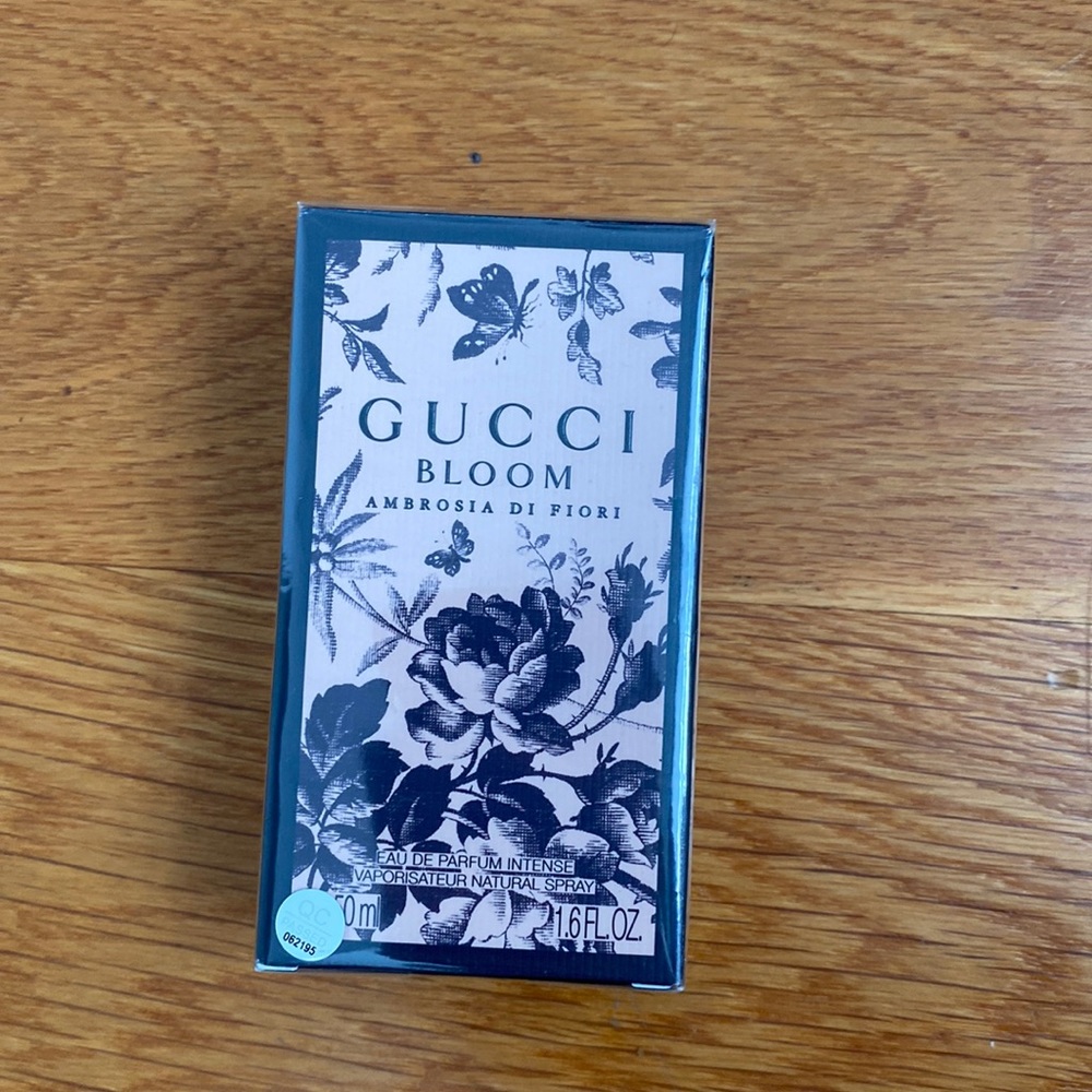 Gucci Bloom perfume
